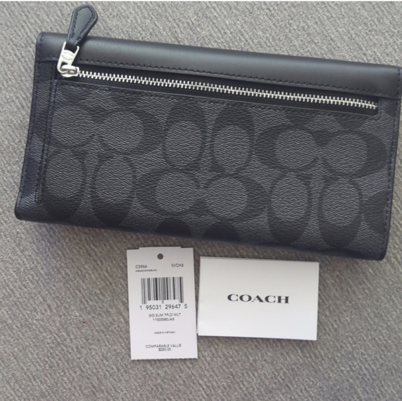 SLIM TRIFOLD WALLET IN SIGNATURE CANVAS (COACH C5966)SV/BLACK SMOKE BLACK - Picture 2 of 6